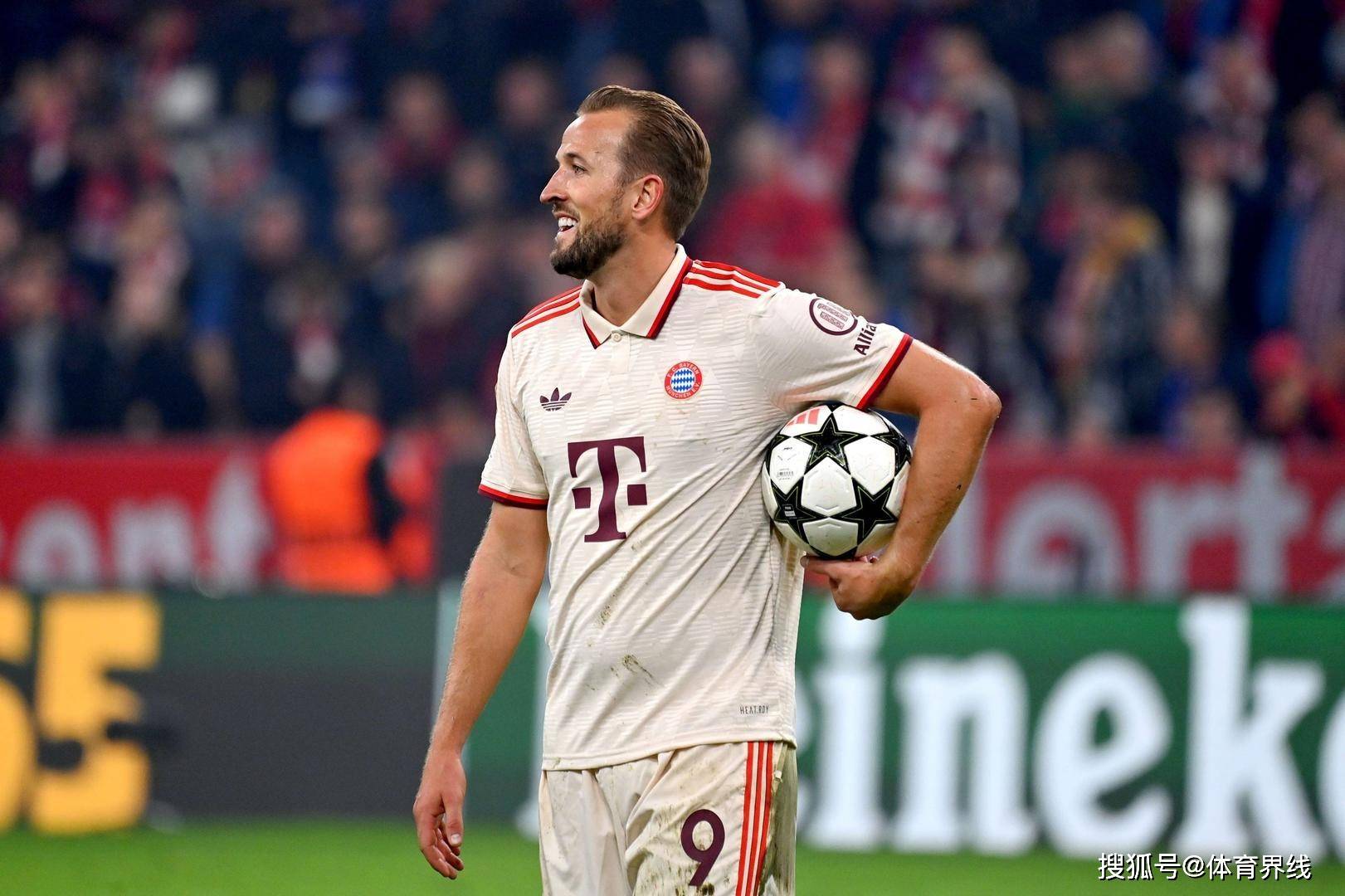 开云体育-包含刷新纪录首场状态出色，中国队观众沸腾！，凯恩重返赛场赛场气氛高涨的词条